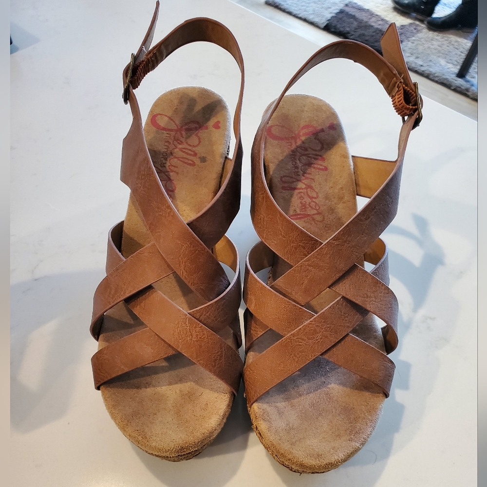 Wedge sandals